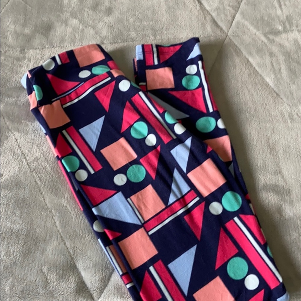 Girls LuLaRou leggings